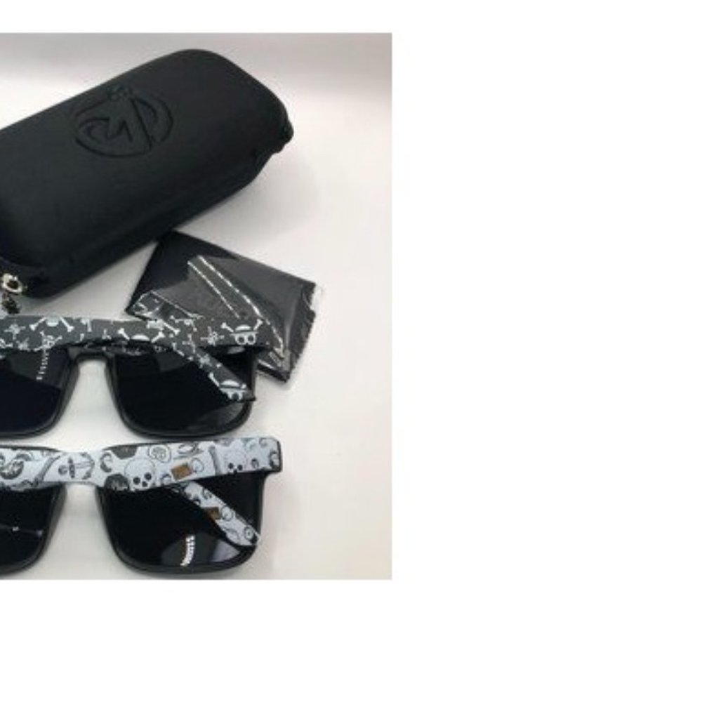 TWO New In Plastic KDeam Sunglasses - Picture 2 of 9